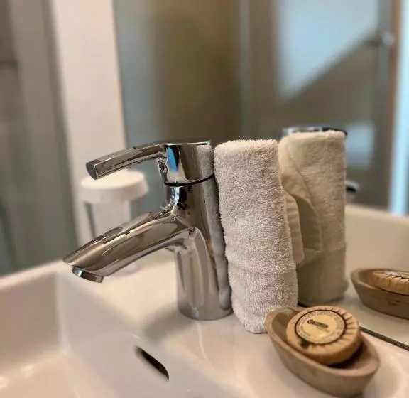 モーテル Felmis Self Check In