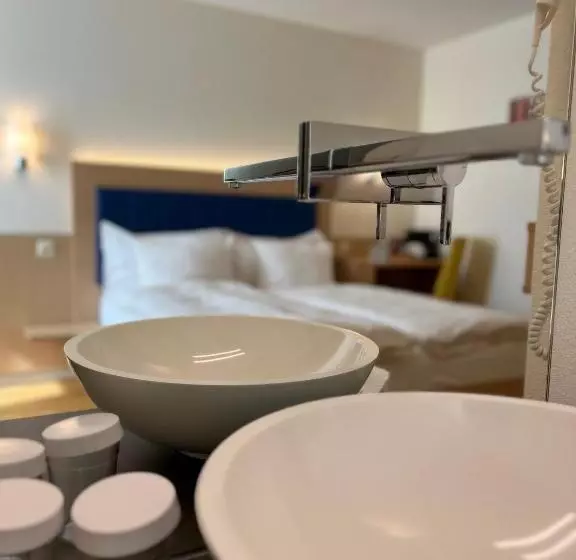 モーテル Felmis Self Check In