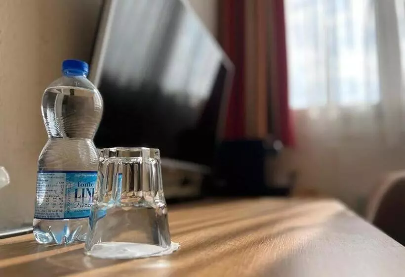 モーテル Felmis Self Check In