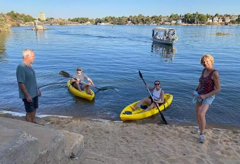 پانسیون Ajwa Guest House