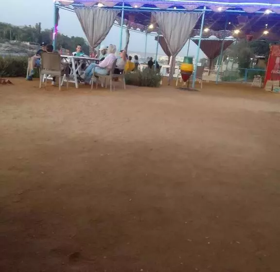 پانسیون Ajwa Guest House