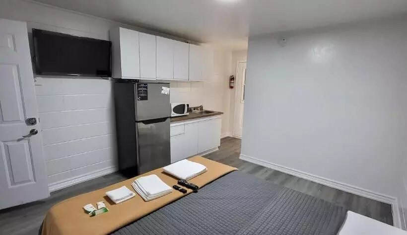 Retkeilymaja Happyland Inn