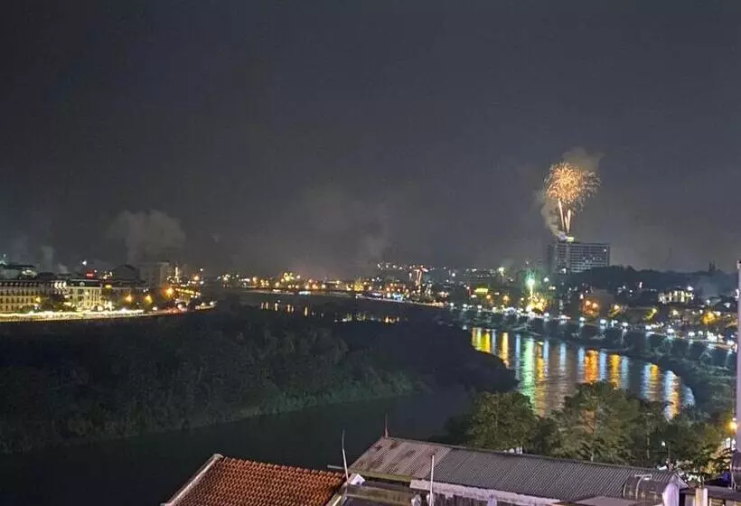 تختخواب و صبحانه Khách Sạn Bảo Sơn 1