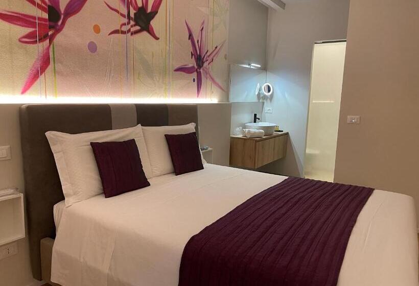 تختخواب و صبحانه San Lorenzo Luxury Boutique