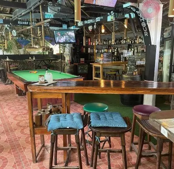 Big Apple Dive Resort