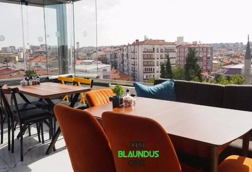 Blaundus Otel