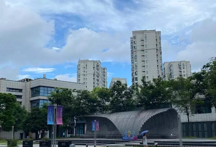 Chengdong Yishu Inn Youth Hostel