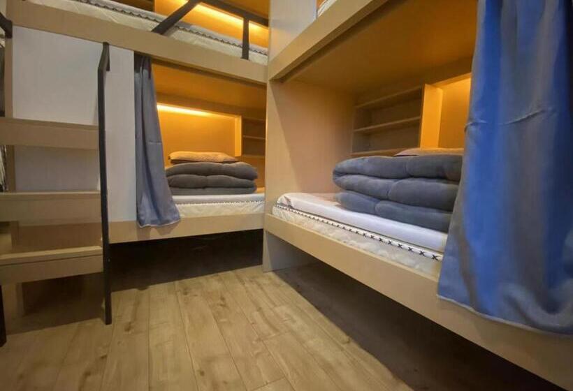 Chengdong Yishu Inn Youth Hostel