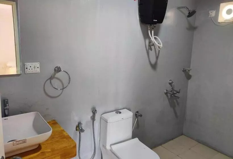 Clapping Leaves Resort