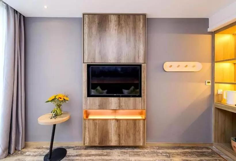 Heye International Youth Hostel