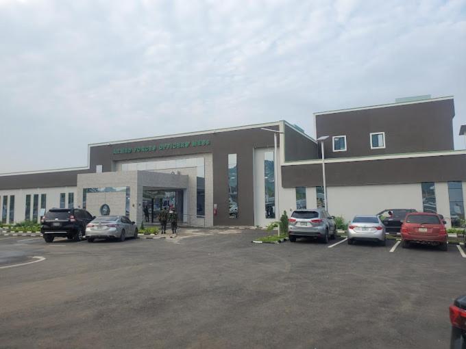 هتل Armed Forces Officers Mess Asokoro