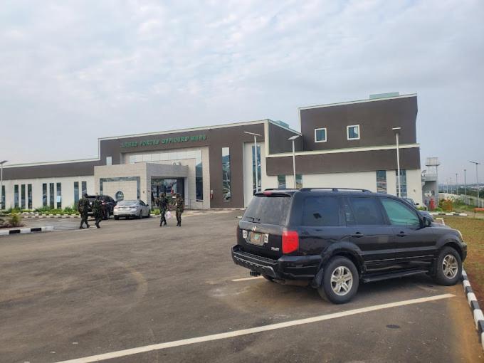 هتل Armed Forces Officers Mess Asokoro