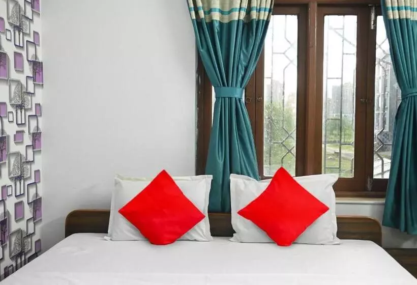 ホテル O Shraddha Residency 2