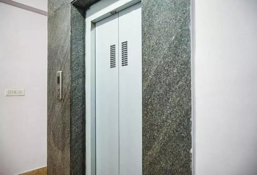 ホテル O Shraddha Residency 2