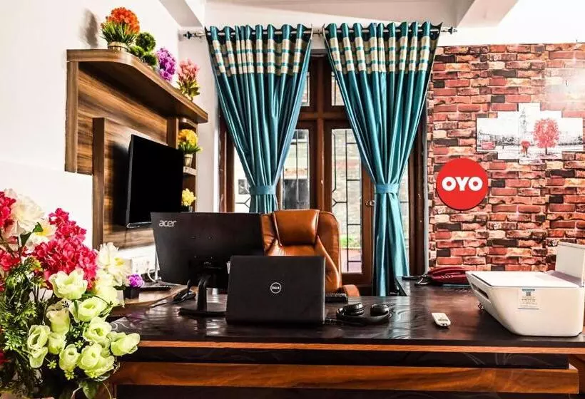 ホテル O Shraddha Residency 2