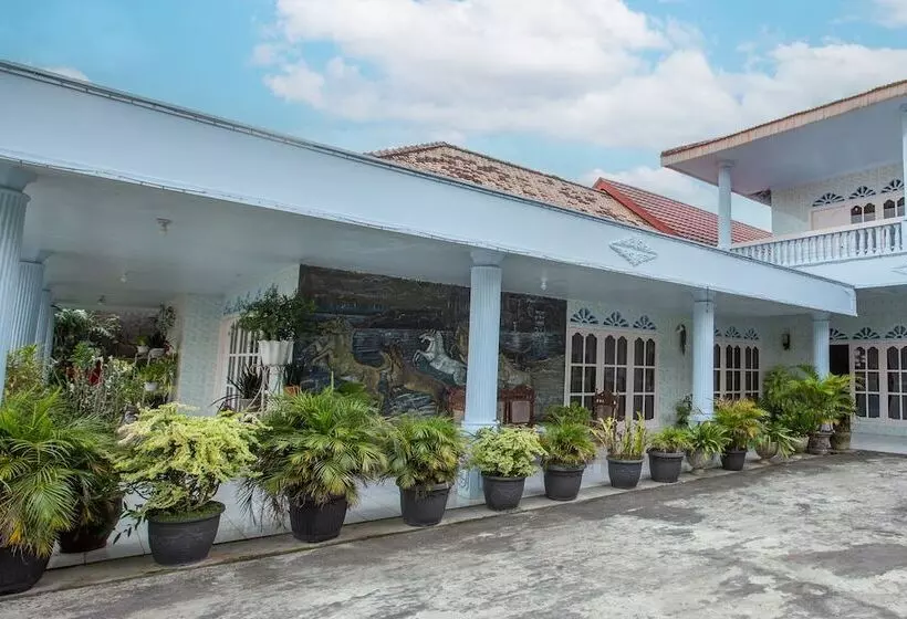 ホテル Oyo Life 92803 Penginapan Purnama