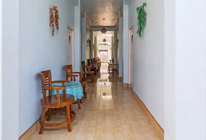 ホテル Oyo Life 92803 Penginapan Purnama