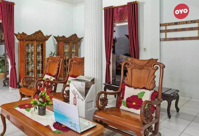ホテル Oyo Life 92803 Penginapan Purnama