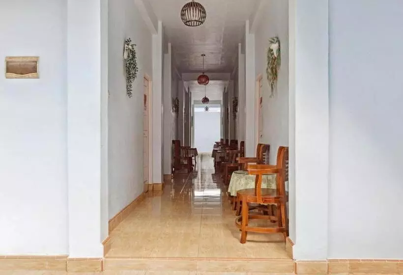 ホテル Oyo Life 92803 Penginapan Purnama