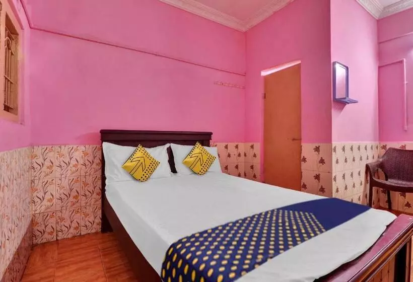 ホテル Spot On Sri Maheswari Lodge