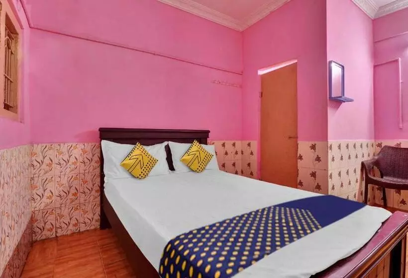 ホテル Spot On Sri Maheswari Lodge