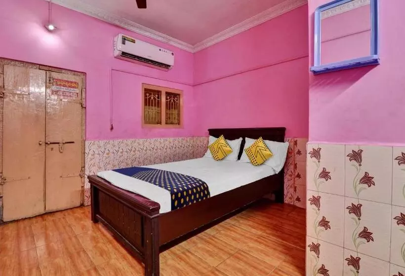 ホテル Spot On Sri Maheswari Lodge