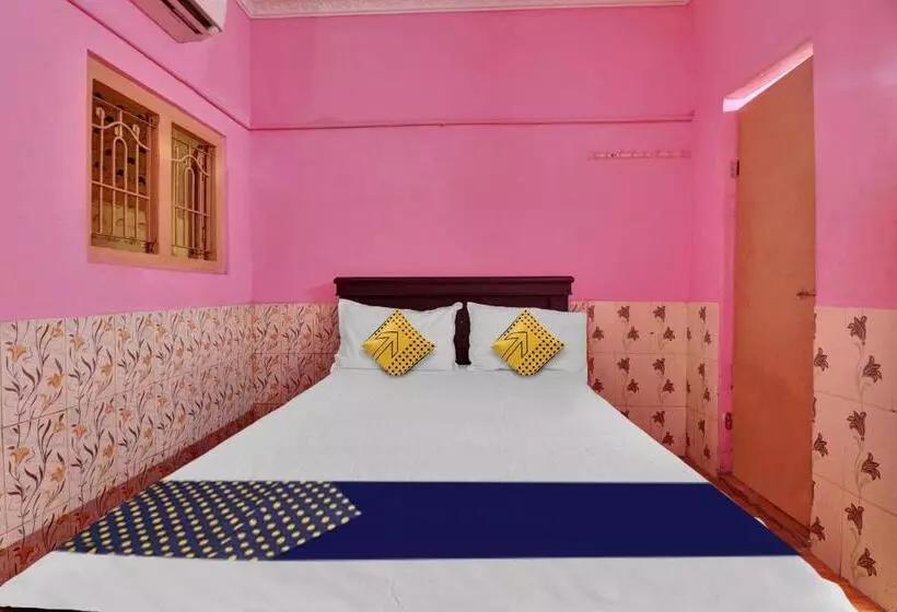 ホテル Spot On Sri Maheswari Lodge