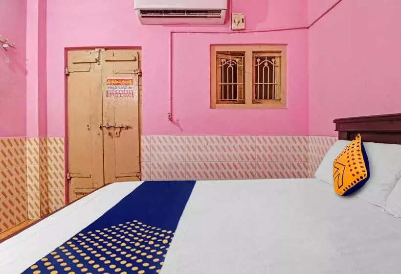 ホテル Spot On Sri Maheswari Lodge