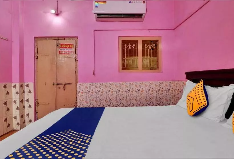 ホテル Spot On Sri Maheswari Lodge