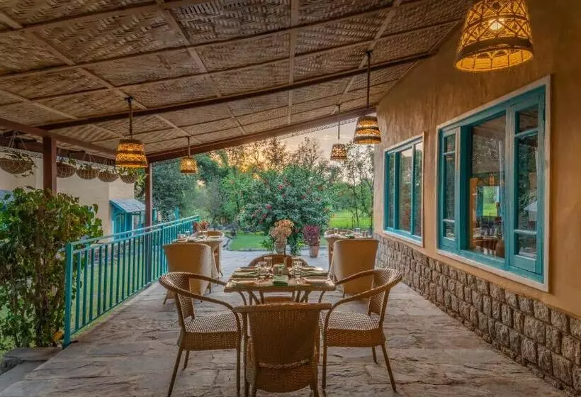 ホテル Tree Of Life Birdsong Chalets , Dharamshala