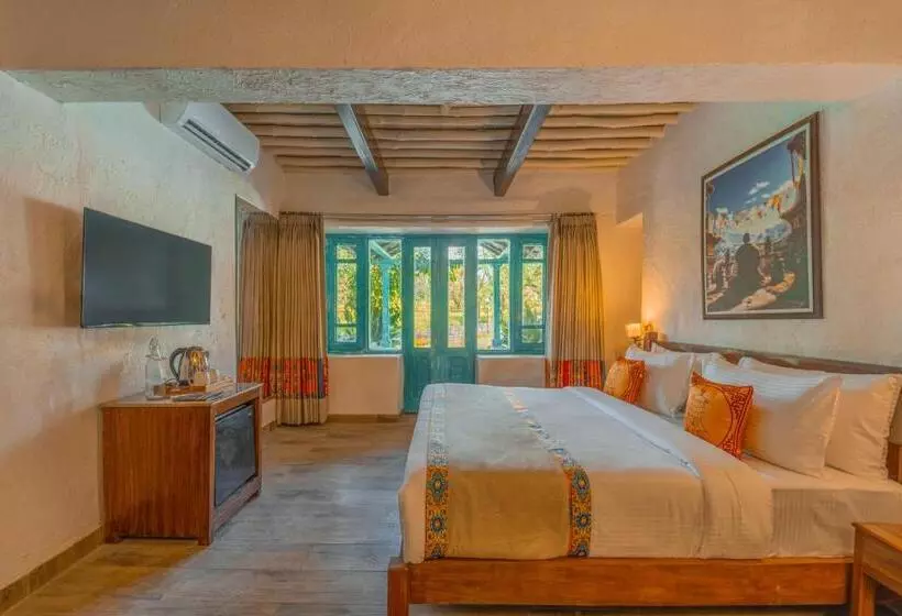 ホテル Tree Of Life Birdsong Chalets , Dharamshala