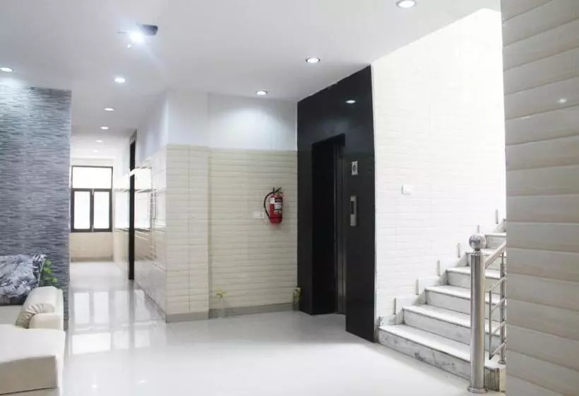 ホテル Trio Inter Suites