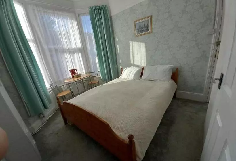 Majatalo Mari London Holiday Room