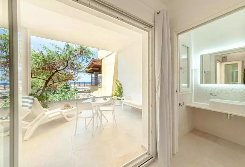 ペンション Sardvs B&beach