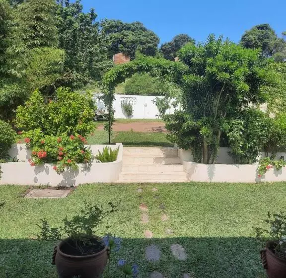 Majatalo Tropicana Guesthouse