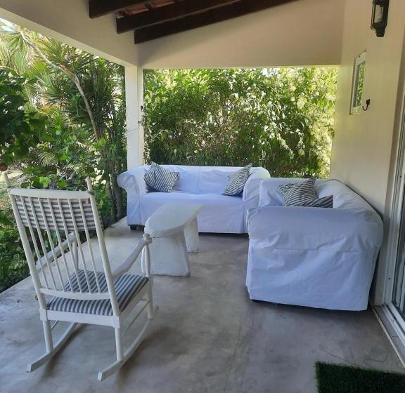 ペンション Tropicana Guesthouse