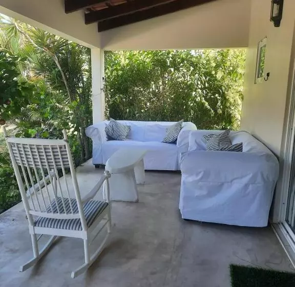 Majatalo Tropicana Guesthouse