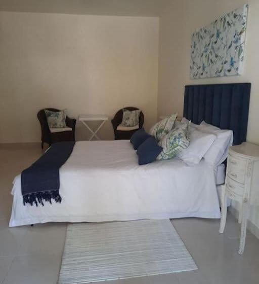 ペンション Tropicana Guesthouse