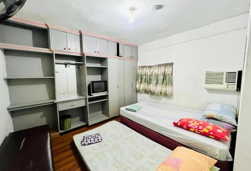 호텔 King Henry S Transient House