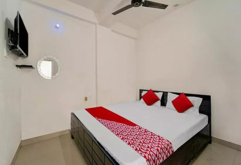 Hotelli Oyo Flagship Residence Inn Guest House