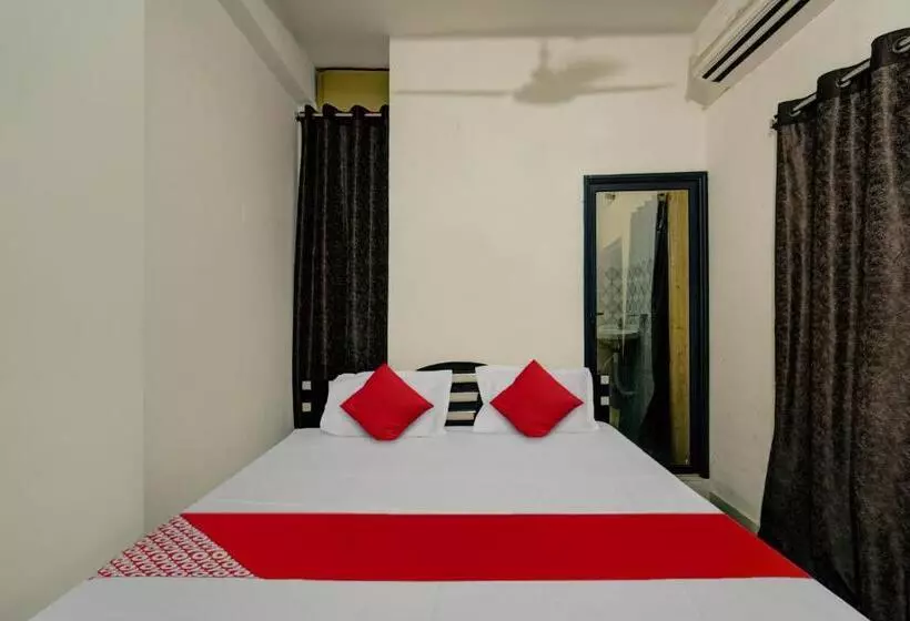 Hotelli Oyo Flagship Residence Inn Guest House