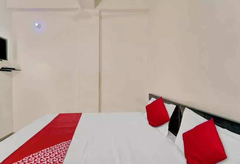 Hotelli Oyo Flagship Residence Inn Guest House