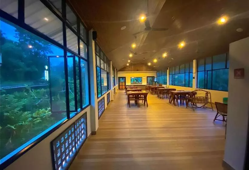 Hotelli Purna Rivera Munnar