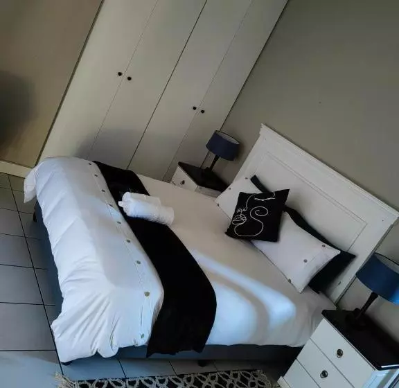 Majatalo Emfuleni Hilton Guest House
