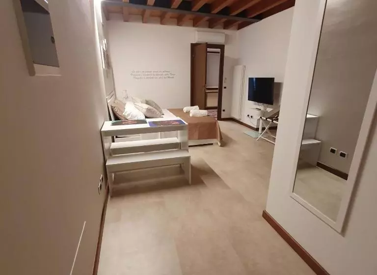 ペンション Gesuitirooms