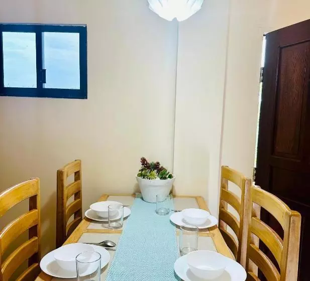 ペンション Paragua House
