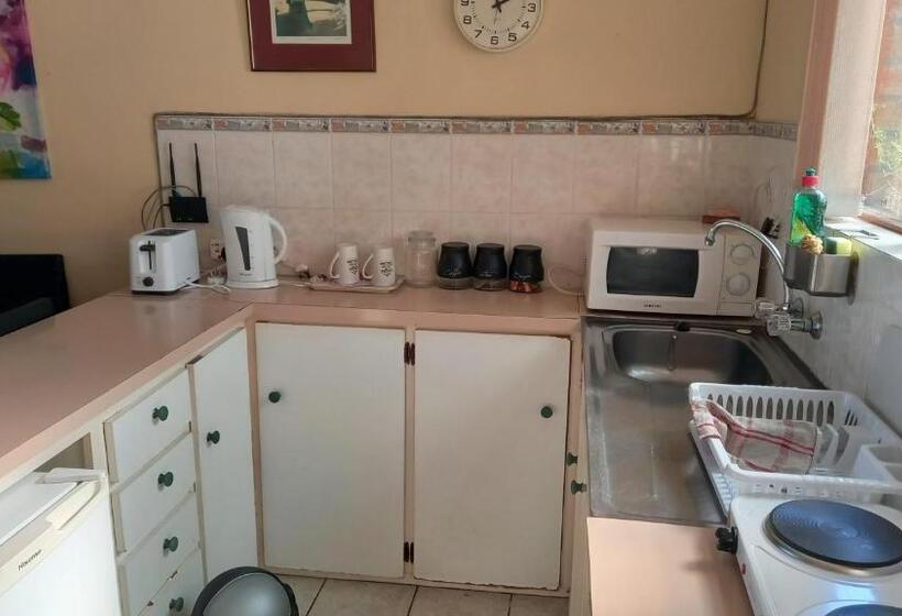 بنسيون Seti S Place