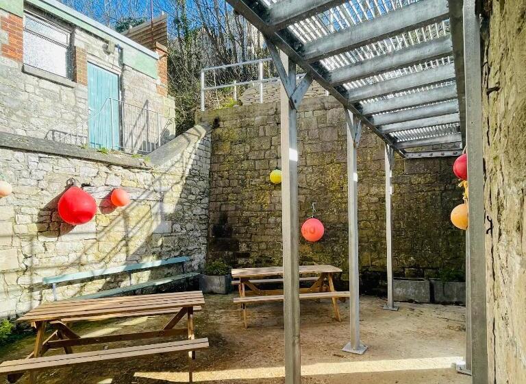 Portland Outdoor Centre Hostel