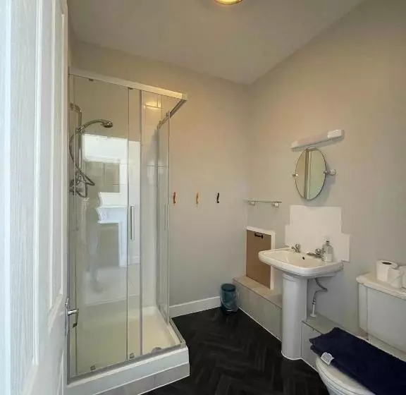 Portland Outdoor Centre Hostel