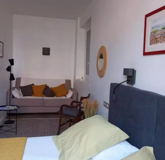 ベッドアンドブレックファースト Chambre D Hôtes Pmr Hildegarde